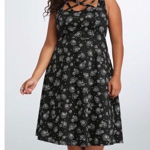 Torrid Black and White Skull and Rose Dress